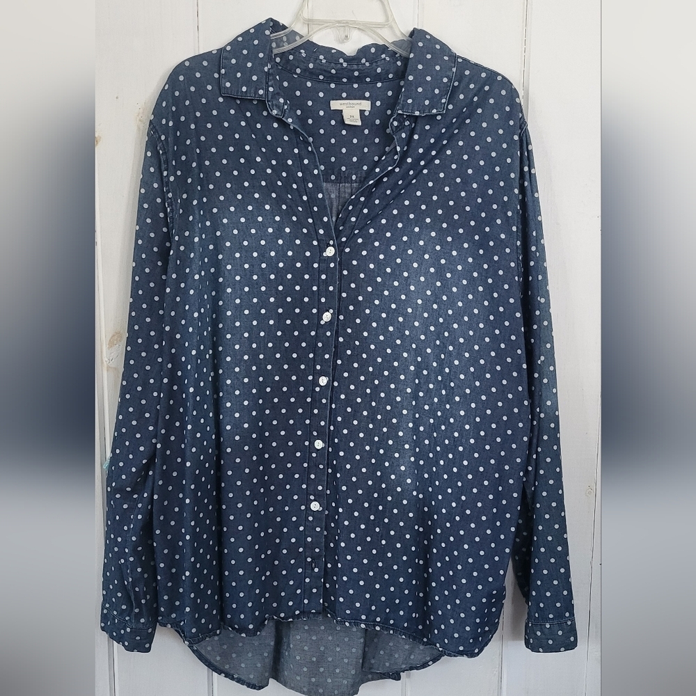 Westbound Dark Blue Chambray Hi/Lo Shell Buttondown Top